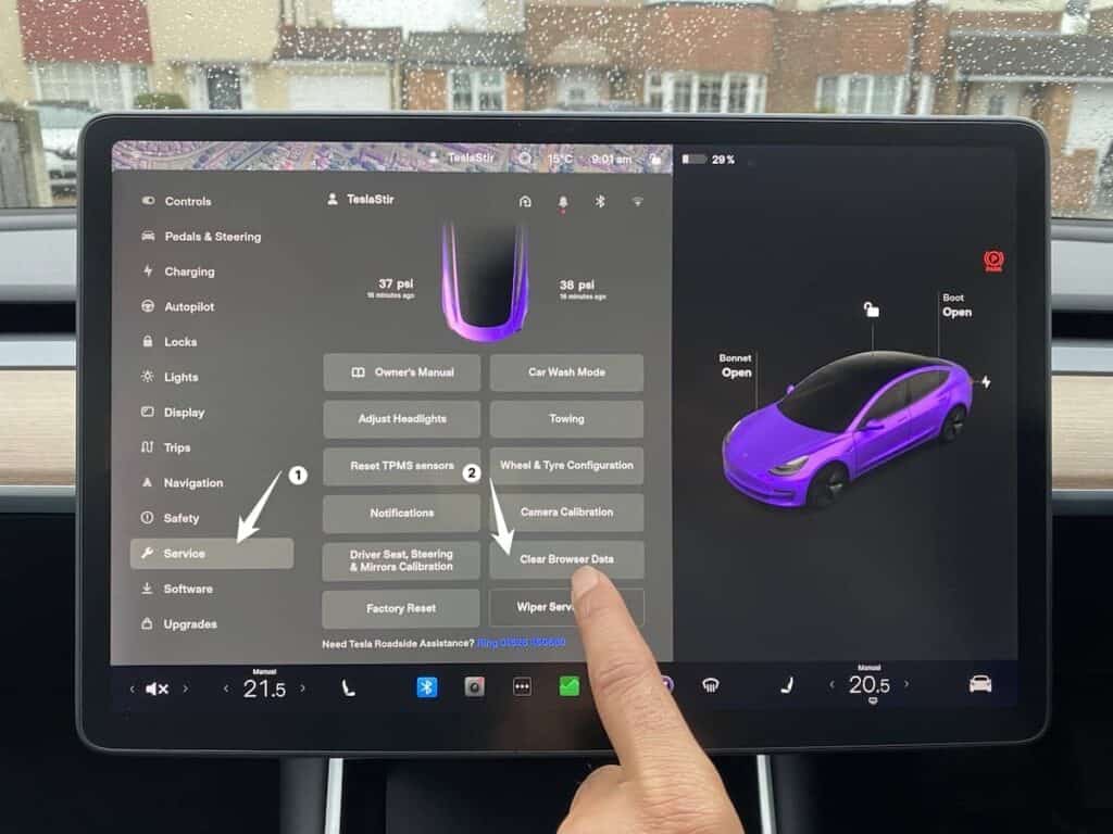 tesla model 3 screen showing the instruction for how to clear browser data on tesla